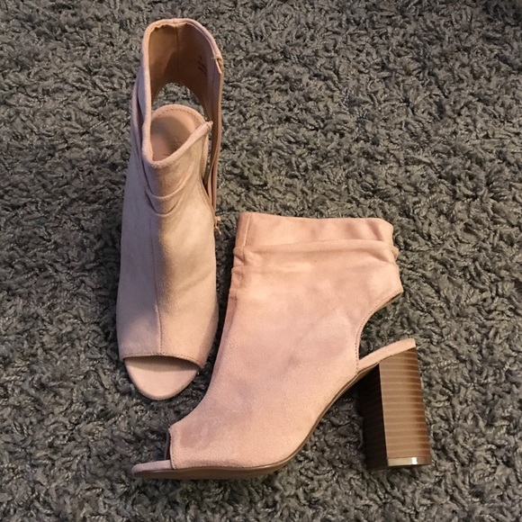 Peep toe booties - Picture 1 of 8